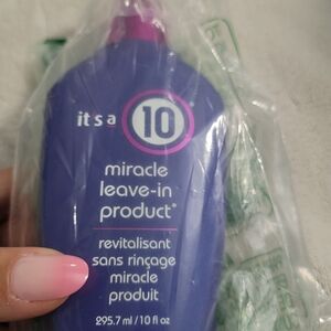 It's a 10 Miracle Leave-In Product